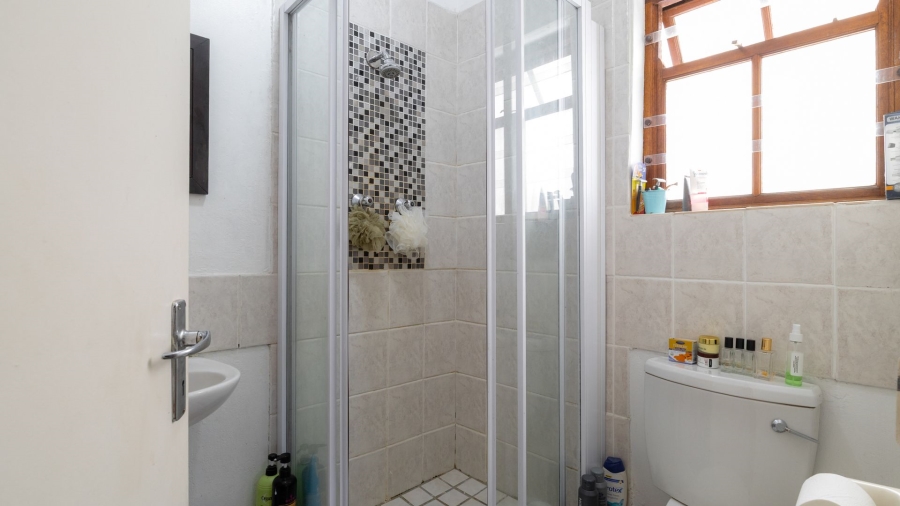 3 Bedroom Property for Sale in Wynberg Western Cape